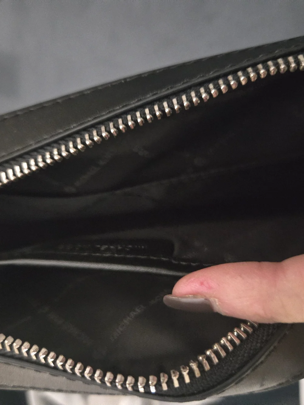 Michael Kors compact shoulder